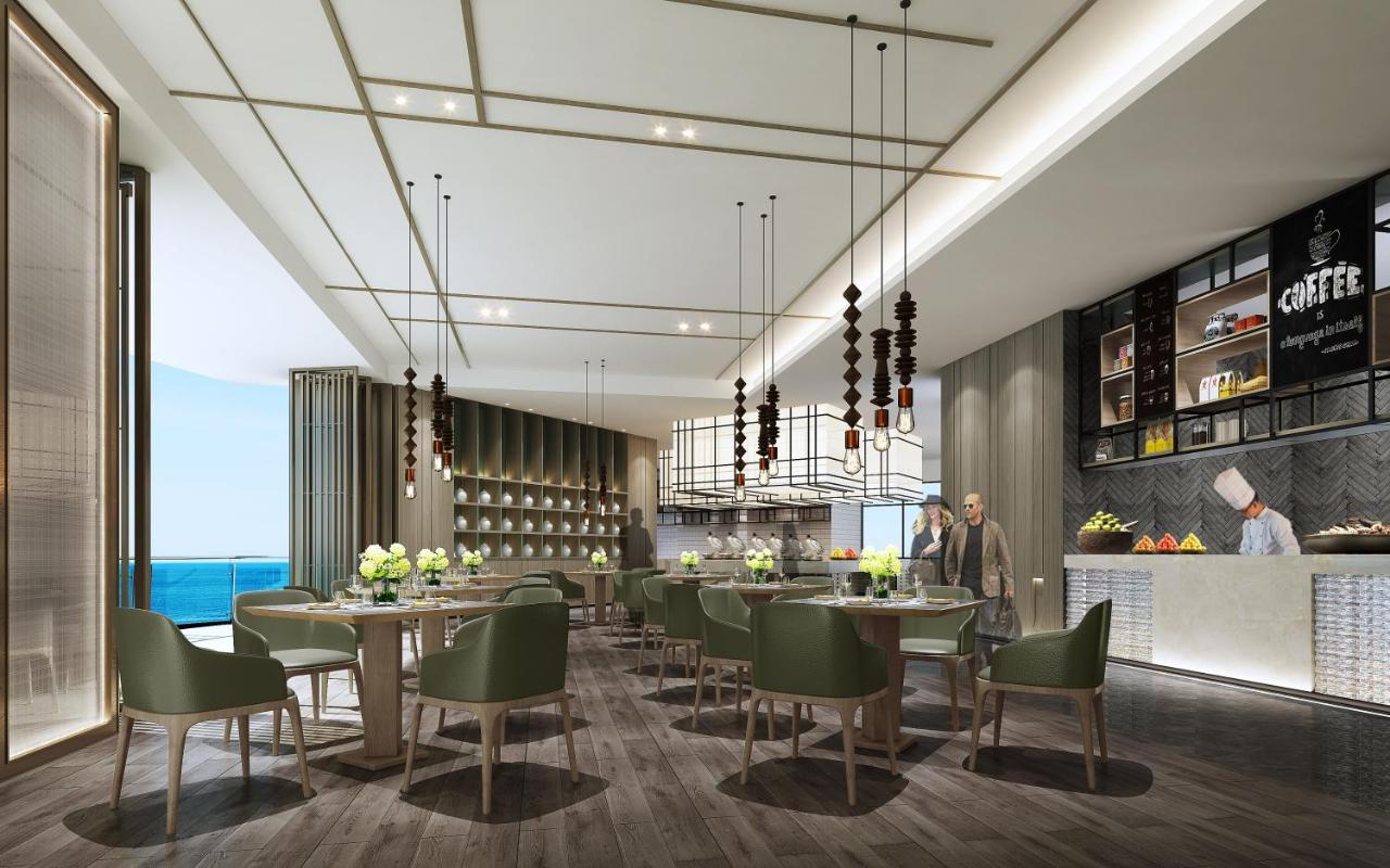 Howard Johnson Plaza By Wyndham Blue Bay Сиануквиль Экстерьер фото